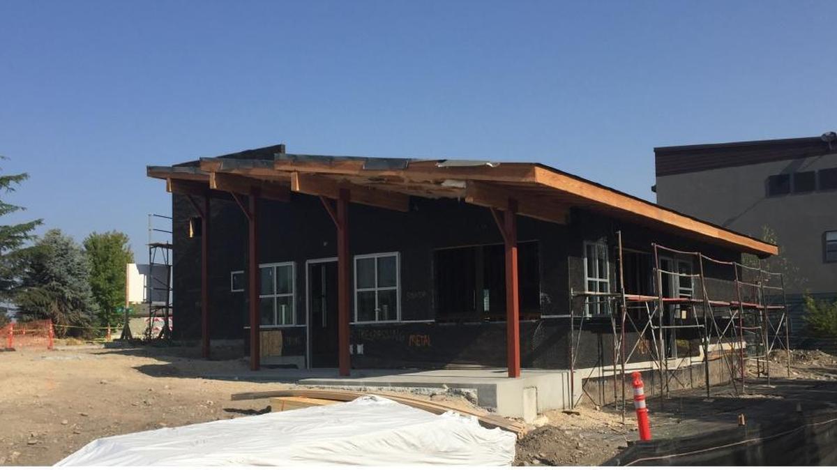 Popular Luciano’s Italian Restaurant will open a second location, just off the Garden City side of the Greenbelt at Esther Simplot Park, later this fall. Luciano Cafe will serve light bites, beer and wine.