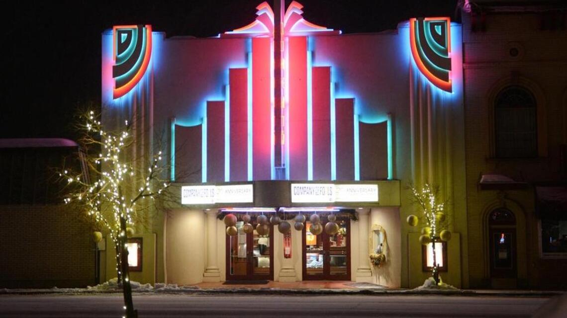 Bruce Willis and Demi Moore donate the Liberty Theatre in Hailey to Company of Fools
