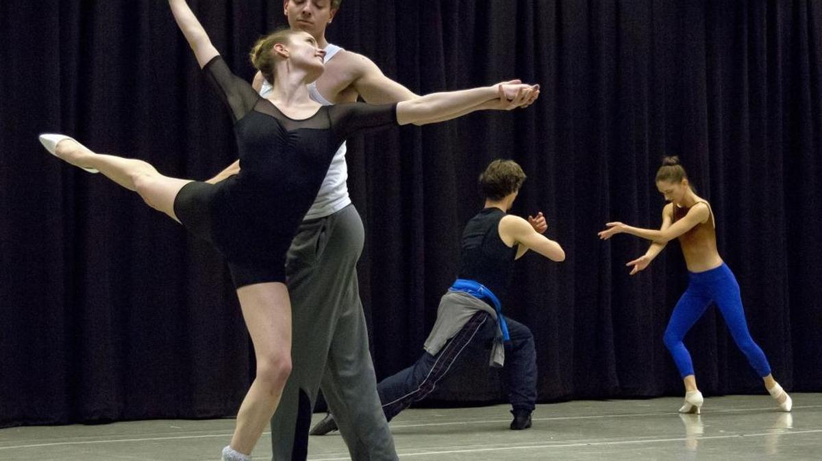 Ballet Idaho dancers Madeline Bay and Graham Gobeille, front, with Elizabeth Barreto and Nathan Powell rehearse for Ballet Idaho’s performance of Twyla Tharp’s “Nine Sinatra Songs.”