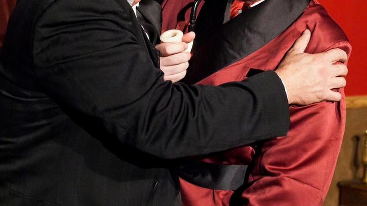 Doug Bergner, left and Kevin Kimsey in the comedy murder mystery “The Game’s Afoot” at Stage Coach Theatre.