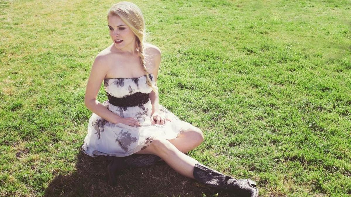 Austin-based singer-songwriter Kimberly Dunn will headline at the Ranch Club in Garden City on Sunday night.