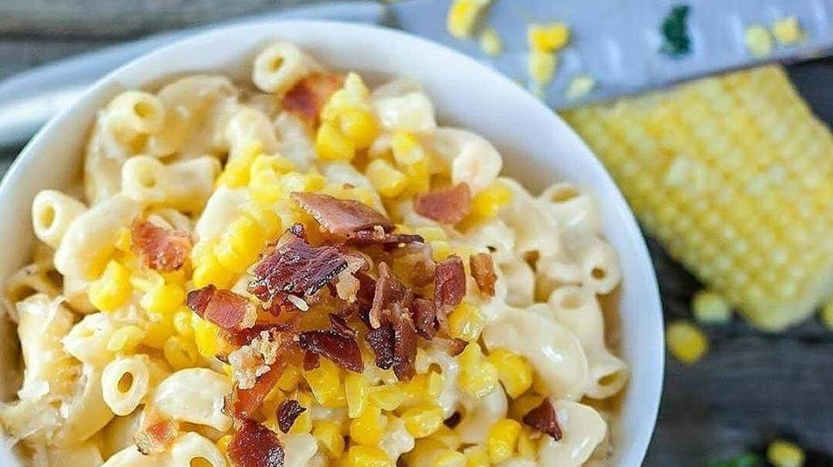 A bowl of Southern Comfort ($8.50) is filled with Mad Mac’s classic macaroni and cheese topped with corn and crispy bacon.