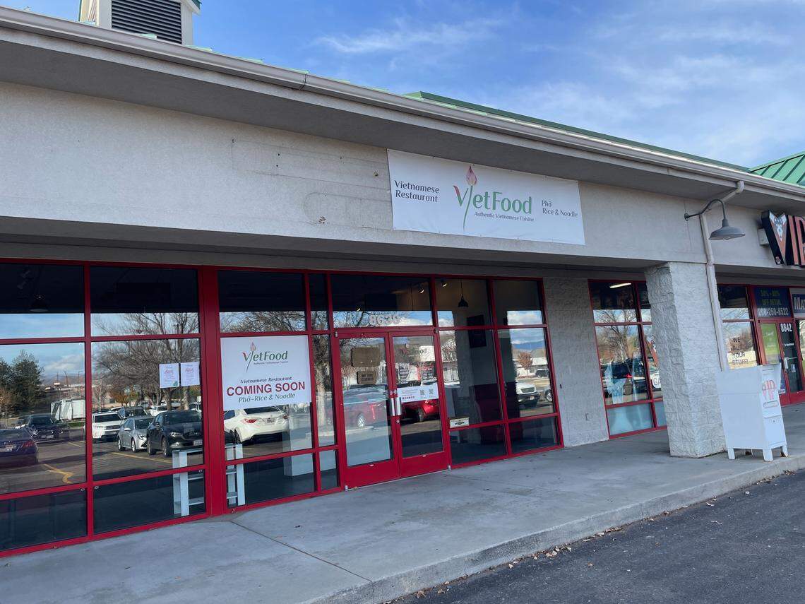 VietFood has taken over the former Lucky Palace restaurant space.