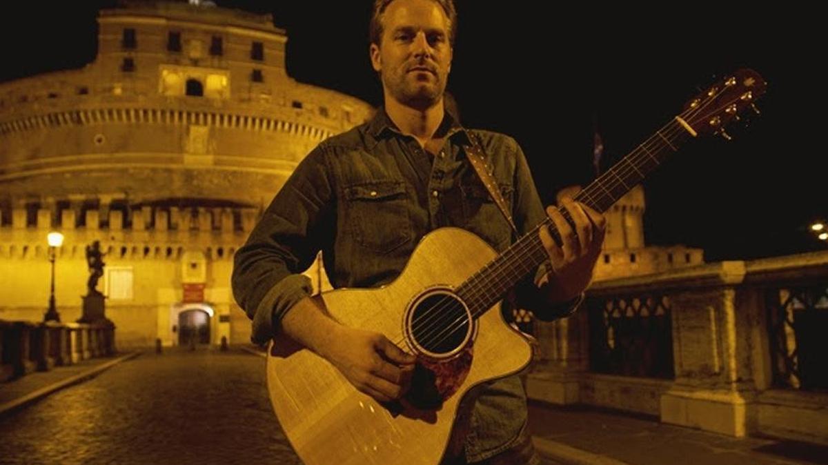 Marcus Eaton stands in front of Castel Sant’Angelo in Rome.