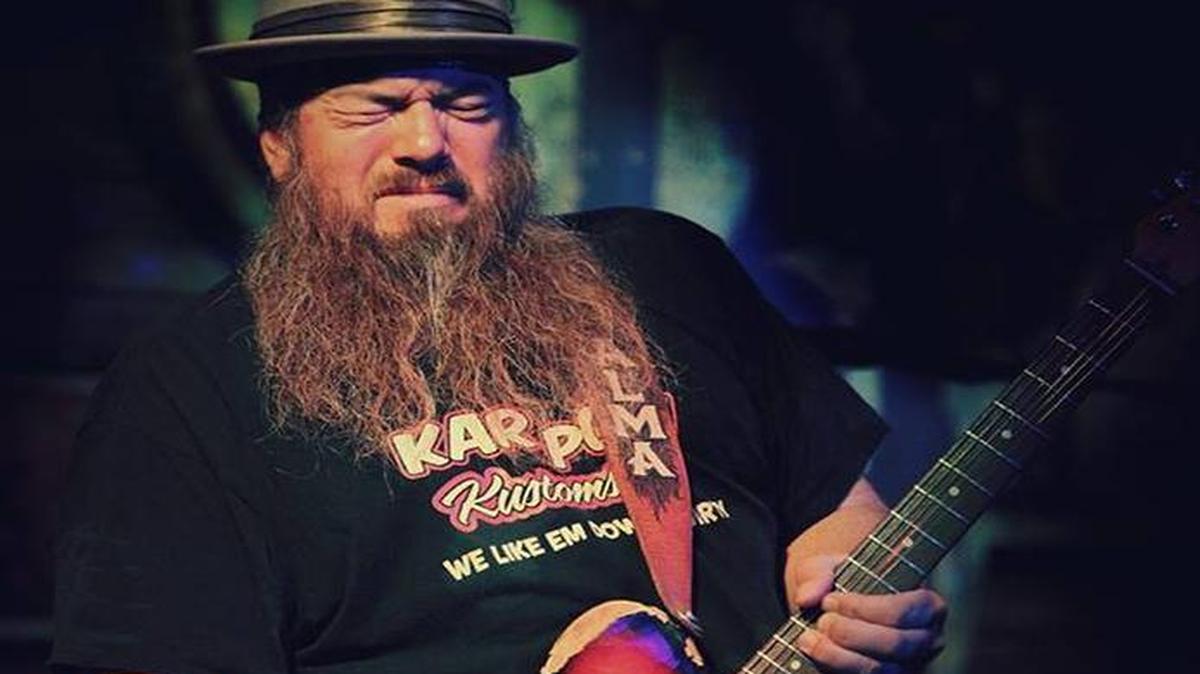 The Harlis Sweetwater Band will make ’em sweat — even in the Sapphire Room, where the group gigs March 18.