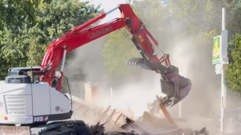 Nampa restaurant bulldozed after 24 years, new location to open soon. Guess where?