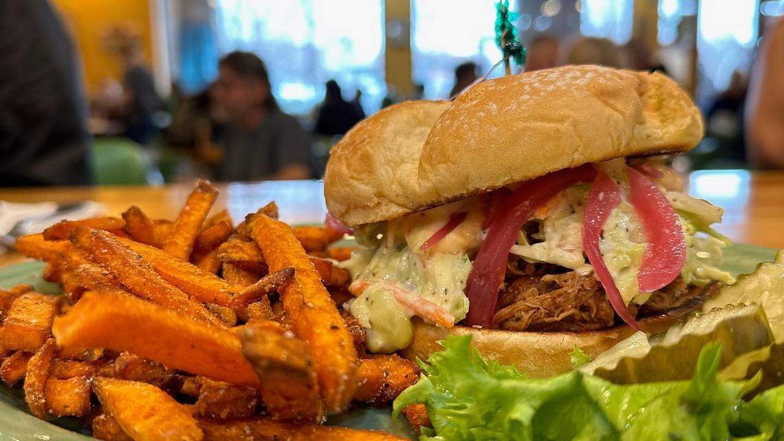 After landlord issues, ‘old-school’ Meridian restaurant to close soon. It’s moving