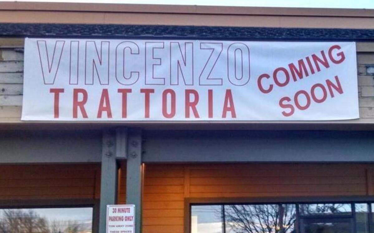 A new restaurant is coming to the former Jades Chopstick space.