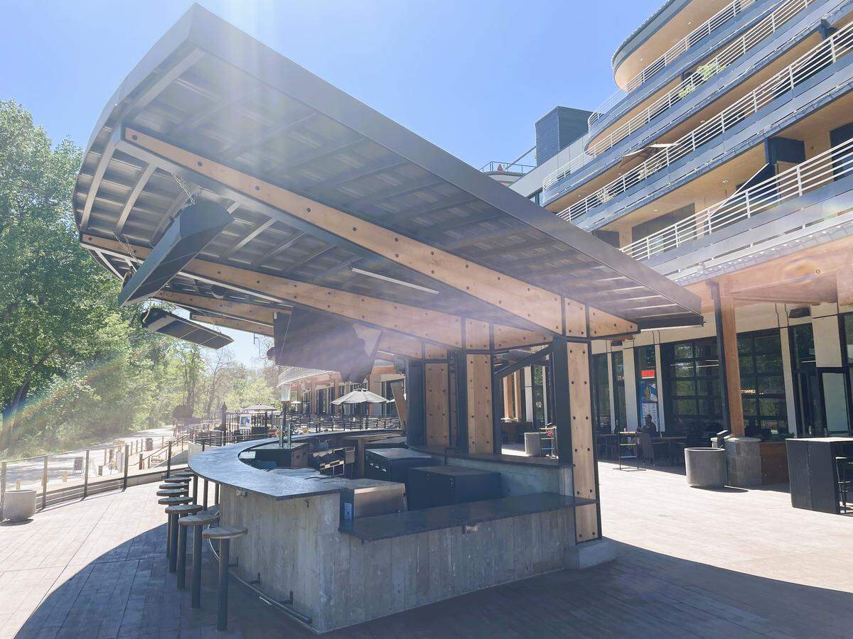 Descanso on the Greenbelt, an outdoor bar on the plaza, will open May 22.