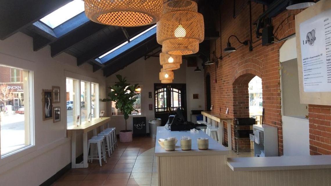 Where’s that popcorn machine? Tasso will serve all its sandwiches with unlimited, self-serve popcorn seasoned with creative flavors.