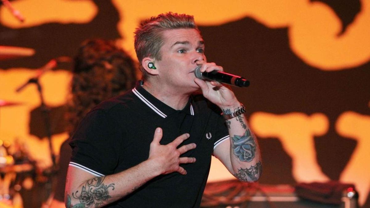 Mark McGrath of Sugar Ray performs last year at a similar ’90s-nostalgic package called the Under the Sun Tour.