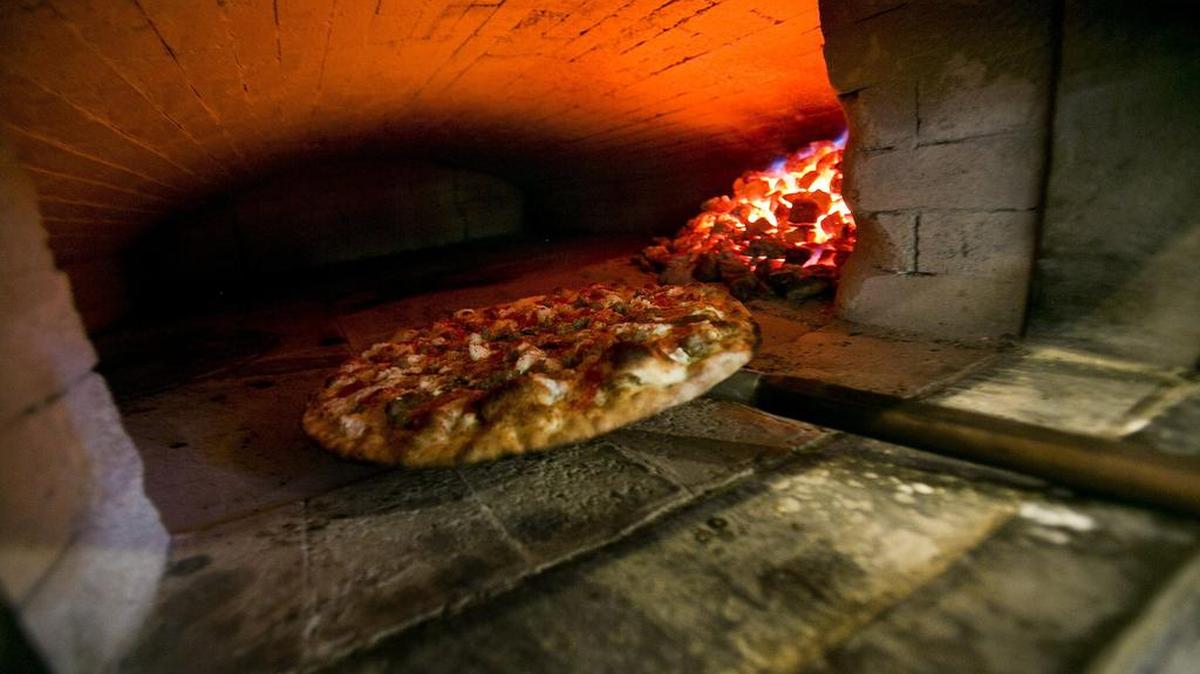 Grimaldi’s Pizzeria in The Village at Meridian has added a few new items to its menu for fall, in addition to its traditional pizzas.