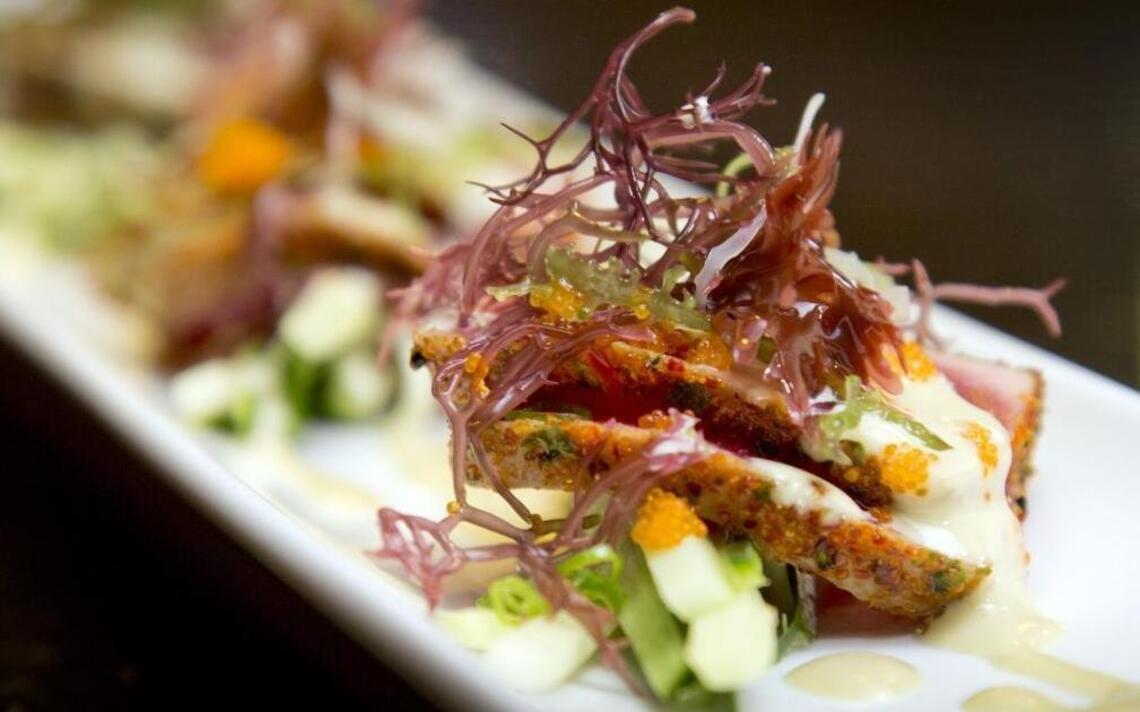 Izumi offers dinner and a teppanyaki show