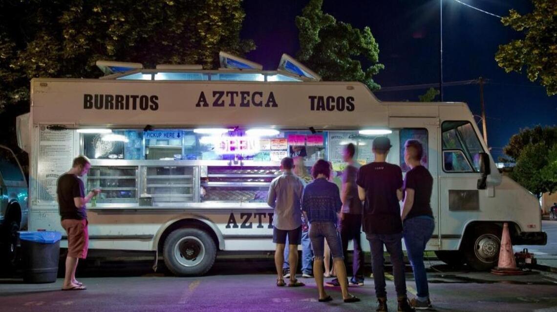 Azteca Mexican food truck goes brick and mortar