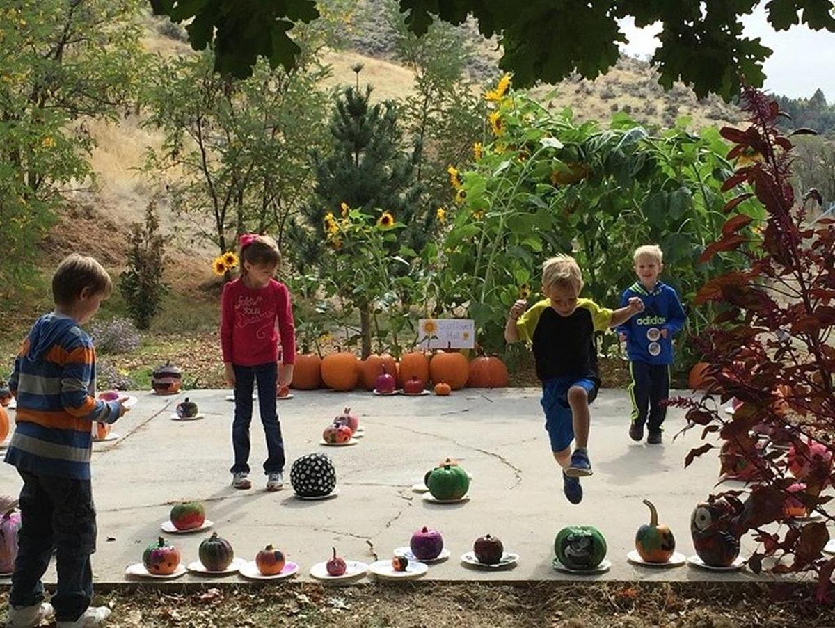 Kids will have a blast at the Idaho Botanical Garden’s Fall Harvest Festival. (Don’t worry mom and dad, there is a beer garden.)