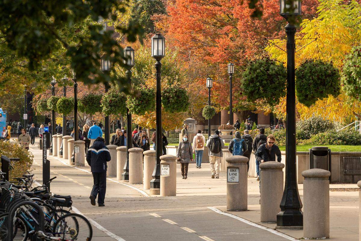 More than 300 Purdue faculty members signed a petition asking university officials to rescind decisions made without faculty input after Purdue announced it was acquiring Kaplan University, a nonprofit, to form a new online university.