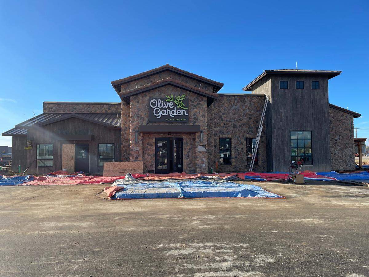 Think how many bazillion breadsticks will be devoured at the new Olive Garden at Orchard Park.