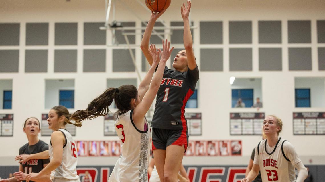 Owyhee junior Josie Davis scores in the first quarter of a 5A District Three Tournament semifinal against Boise on Feb. 3. 