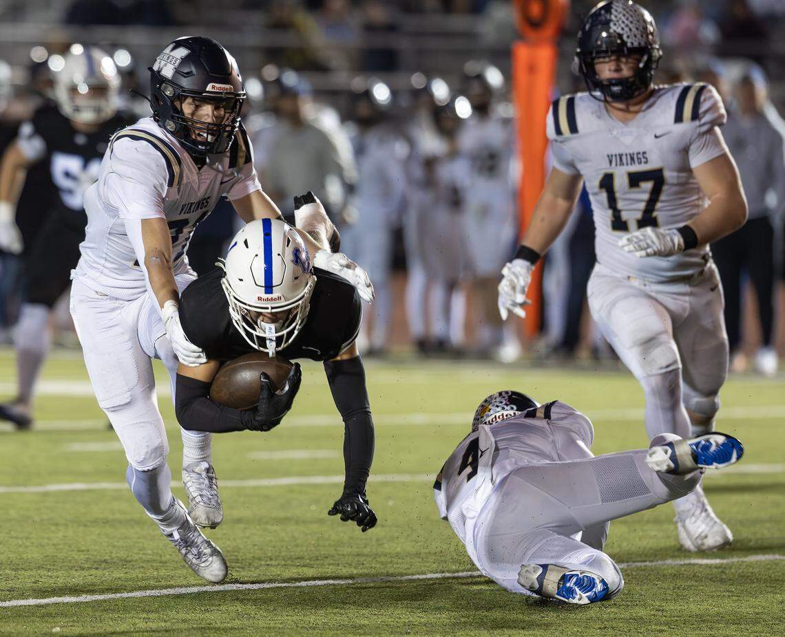 Timberline senior wide receiver Hudson Lewis carries the during their game against Middleton in the 6A football state quarterfinals, held at Dona Larsen Park, Friday, Nov. 7, 2025.