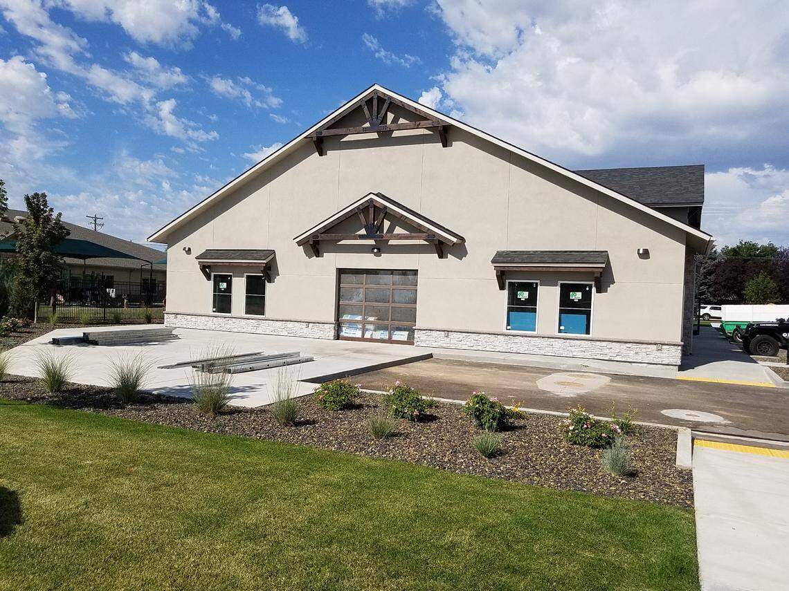 An outdoor patio will be set up when Papa Kelsey’s opens.