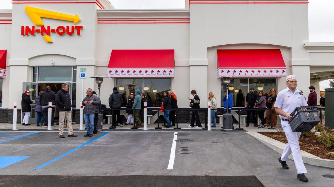 A week after opening, drive-thru lines at Meridian’s new In-N-Out are still hours long