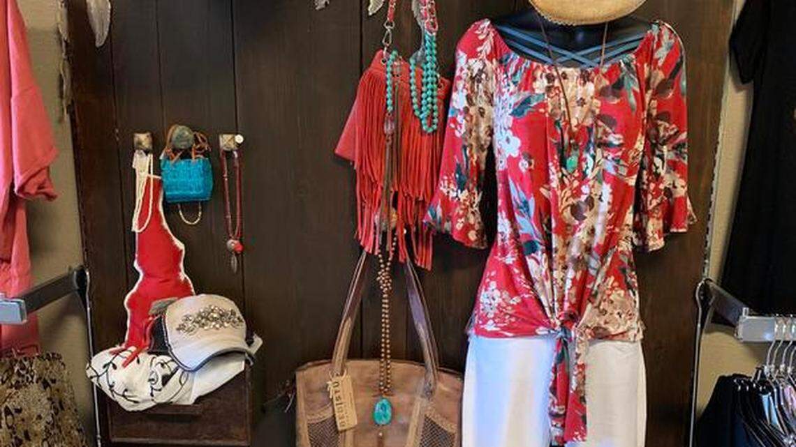 2019 Best Women’s Clothing Store: Blue Fringe Boutique