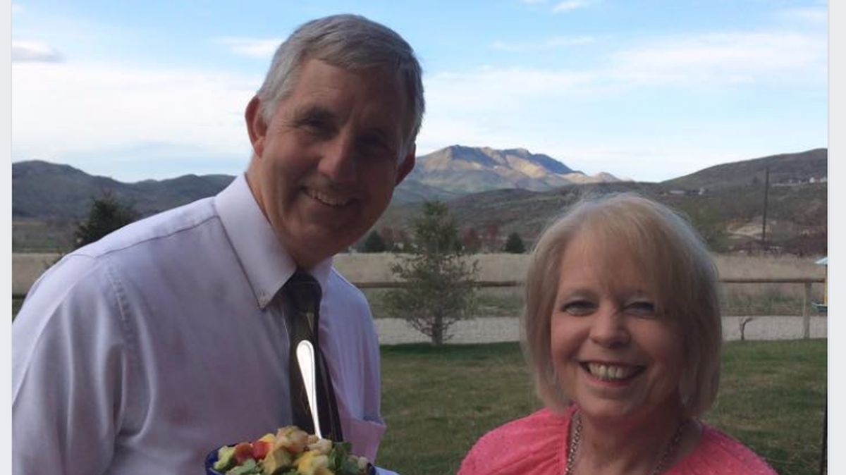 Former Gem County Commissioner Lan Smith and his wife, Pam, were killed in a small plane crash Thursday in Nevada.