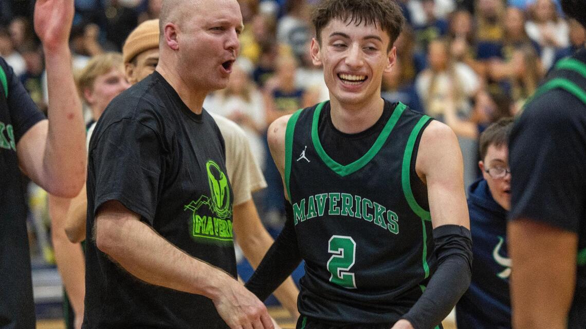 ‘You couldn’t have drawn up a better ending.’ Mtn View wins Stinky Sneaker on buzzer-beater