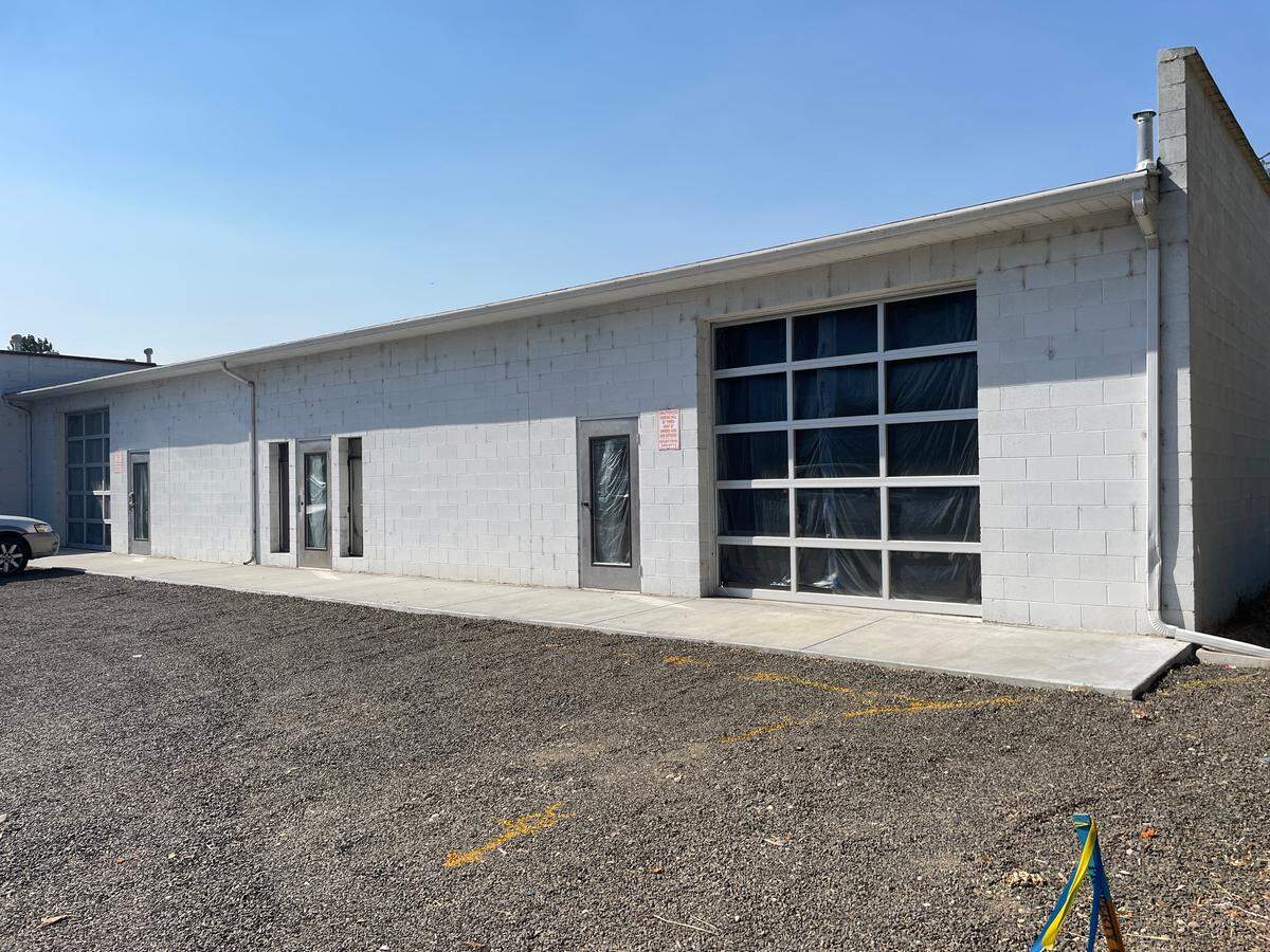 The taco shop will take over a former fabrication and welding business in the same building as Push & Pour.