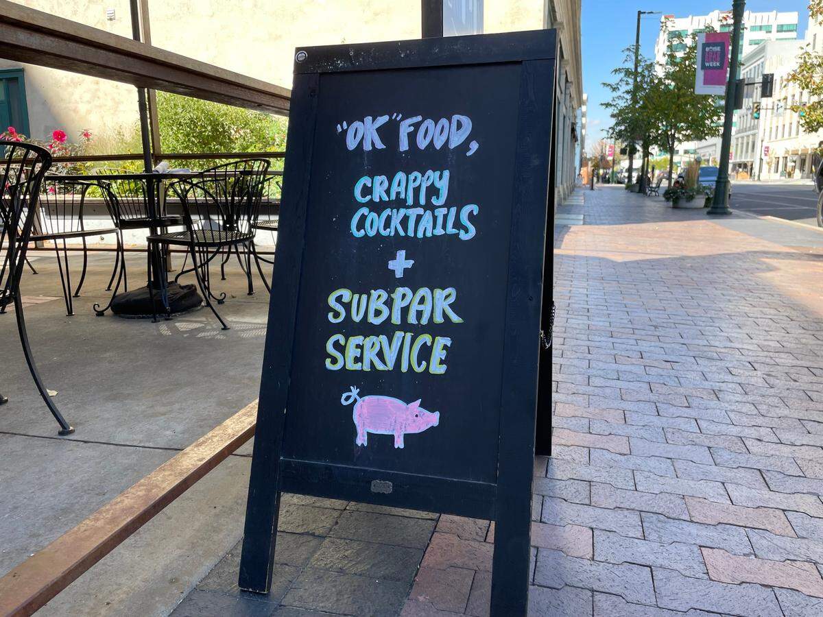 Don’t believe the sign outside the barbecue restaurant and bar.
