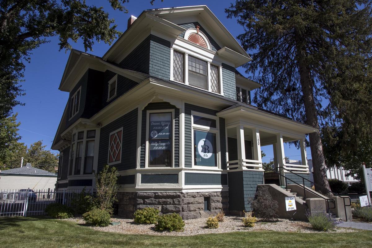 The Kerr-Leighton House was built in 1892 at 100 W. Main St. In 1898, Thomas Kerr, who worked for the governor, was shot in front of the house by his mistress’s husband and died nine days later. The shooter, Charles Nelson, was acquitted. His defense attorney was William E. Borah, later a U.S. senator.