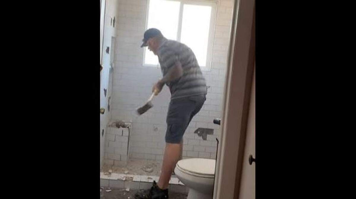 A Colorado Springs contractor shown on video smashing a woman’s bathroom remodel over a payment dispute could face criminal charges, authorities say.