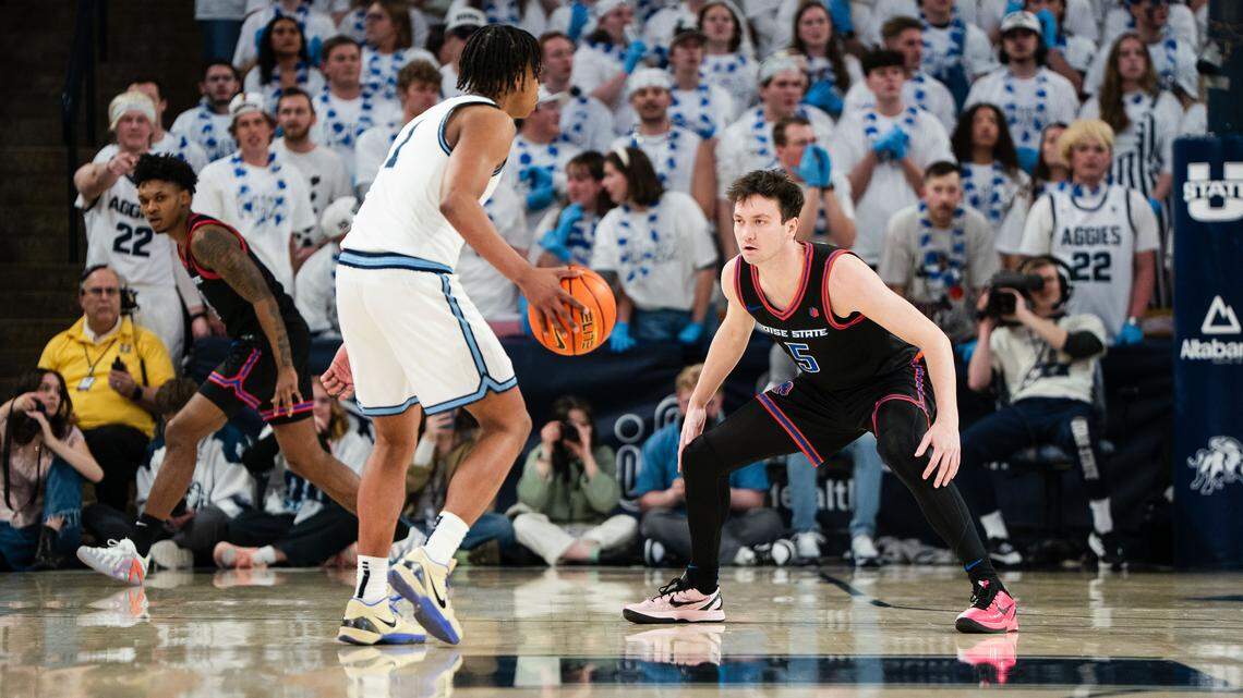 Boise State basketball loses footing at Utah State, suffers another blowout loss