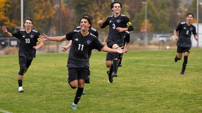 PHOTOS: 6A boys soccer District Three championship