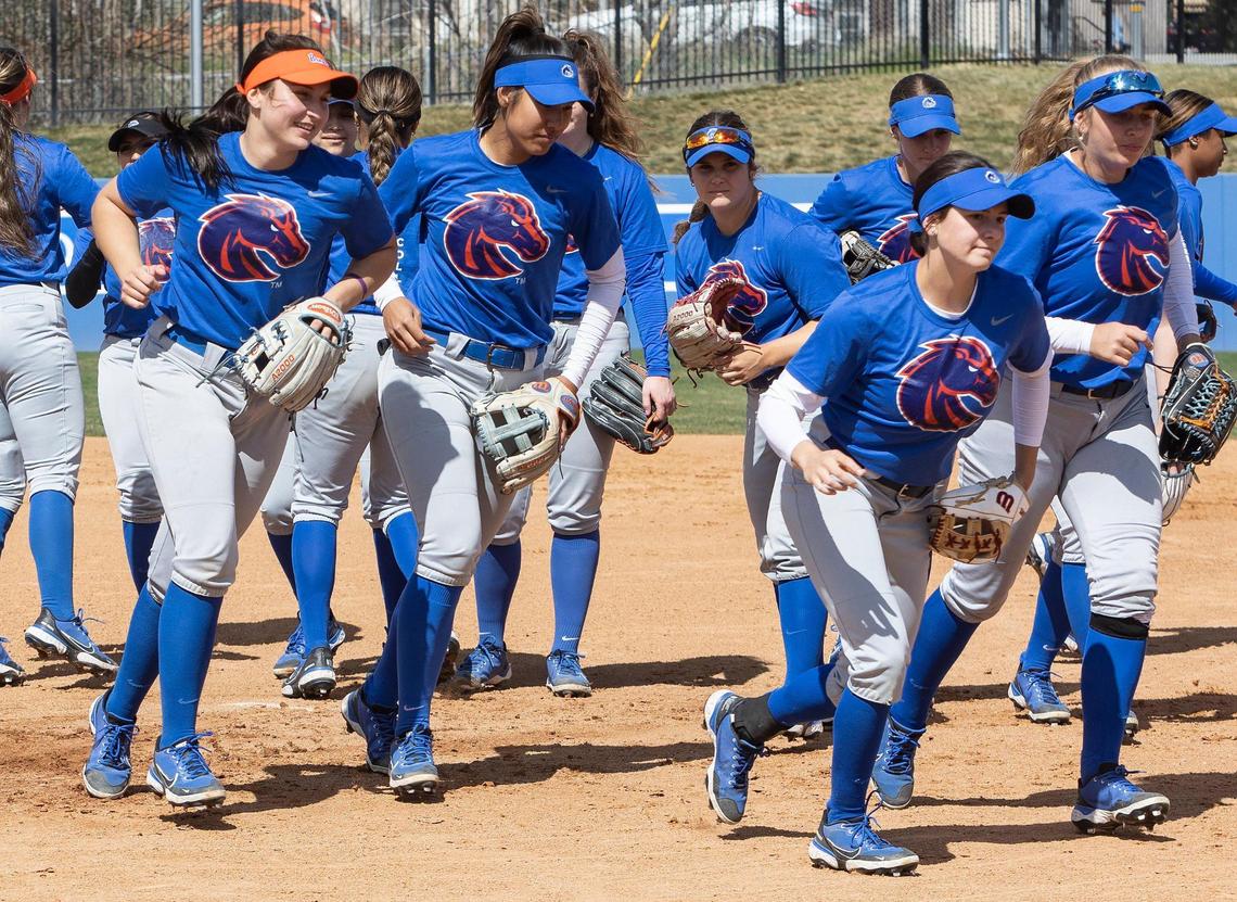 The Boise State softball team, which is riding a 10-game winning streak, hosts preseason co-favorite UNLV in a three-game series beginning Friday at Dona Larsen Park.
