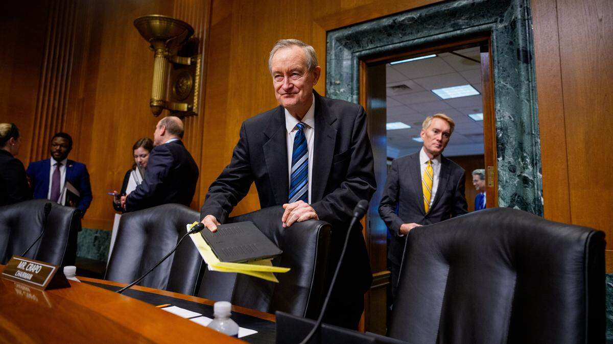 WASHINGTON, DC - JUNE 12: Chairman Sen. Mike Crapo (R-ID) (C) and Sen. James Lankford (R-OK) (R) arrives before Treasury Secretary Scott Bessent testifies before a Senate Finance Committee hearing on Capitol Hill on June 12, 2025 in Washington, DC. Senate Finance Committee met with Bessent to discuss the U.S. President Donald Trump's fiscal year 2026 budget request for the Department of the Treasury.