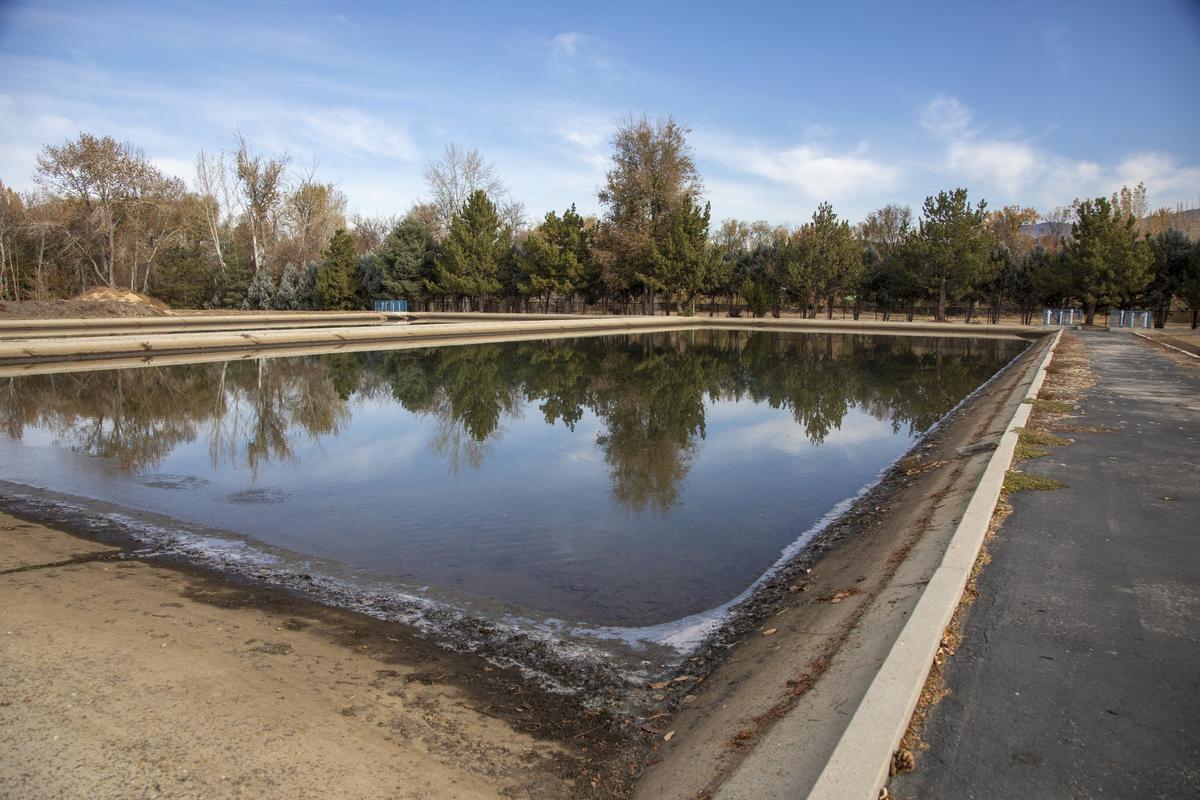 “Dirty” water from filters is sent to the decant ponds at Suez’s Marden Water Treatment Plant, visible from the Greenbelt. Suez wants to buy Eagle Water Co., a private company with 4,200 customers.