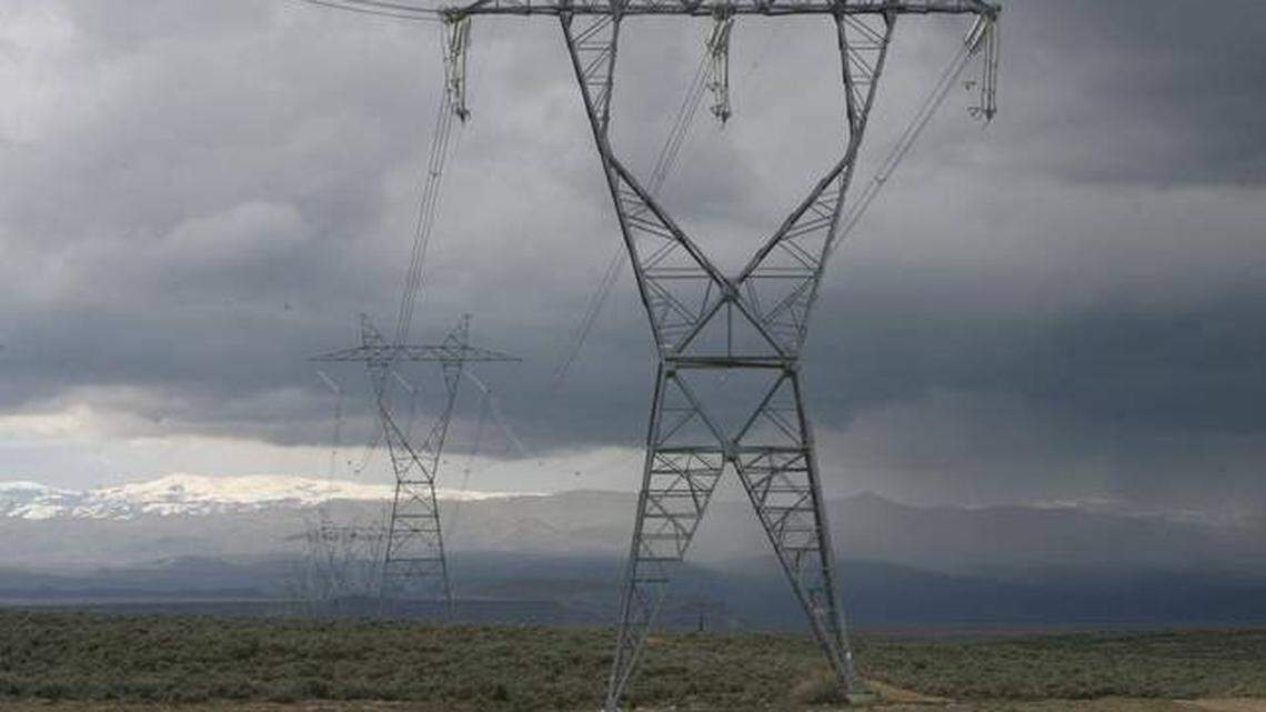 Strong winds left thousands without power in Boise. See outage safety tips