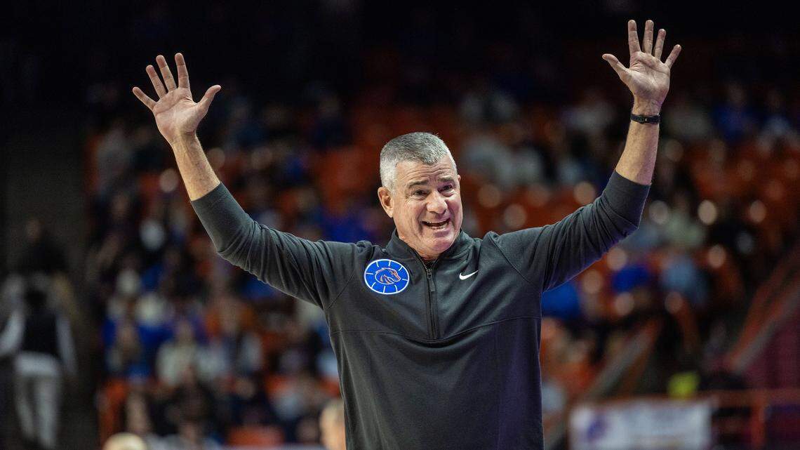 Boise State basketball adds another tall inside threat in transfer portal