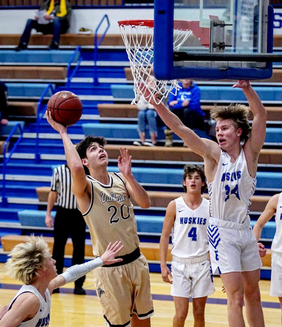 Vallivue’s Jakin Calhoun, a 6-8 senior center, is one of several key returns for the Falcons this season.