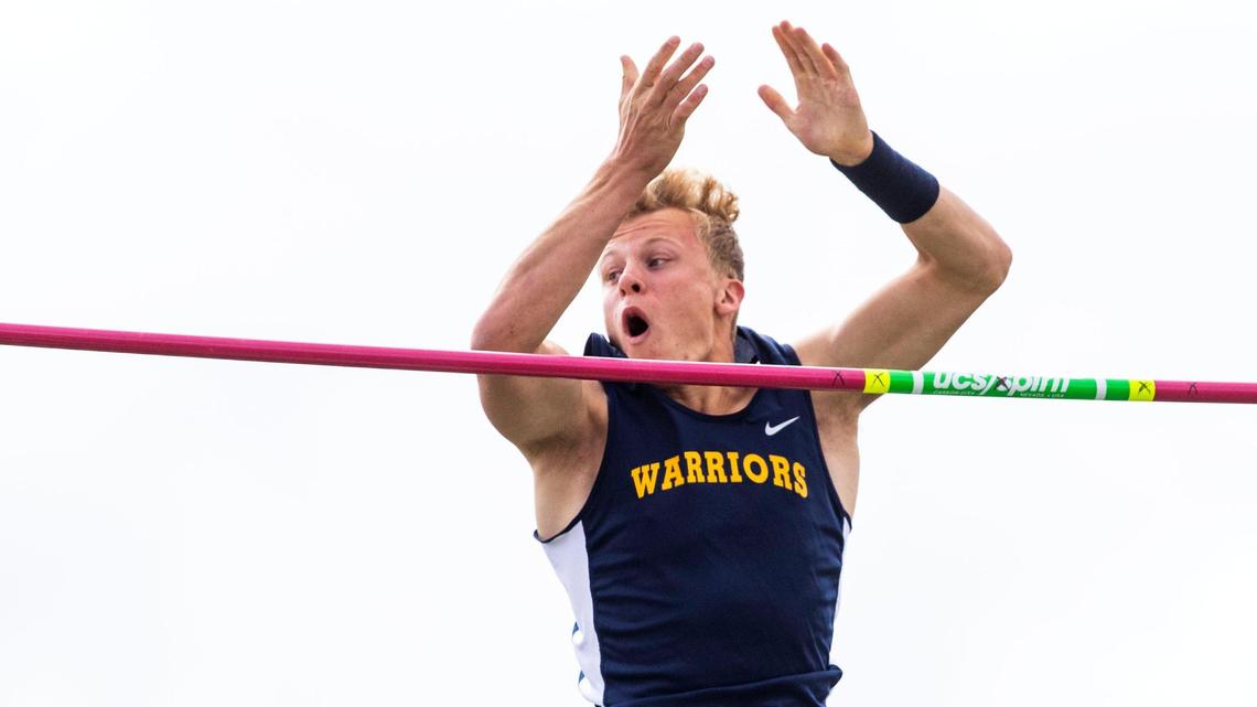Meridian’s Noah Peterson clears 15-6, winning the 5A boys state pole vault championship Saturday, May 22, 2021, at Eagle High School.