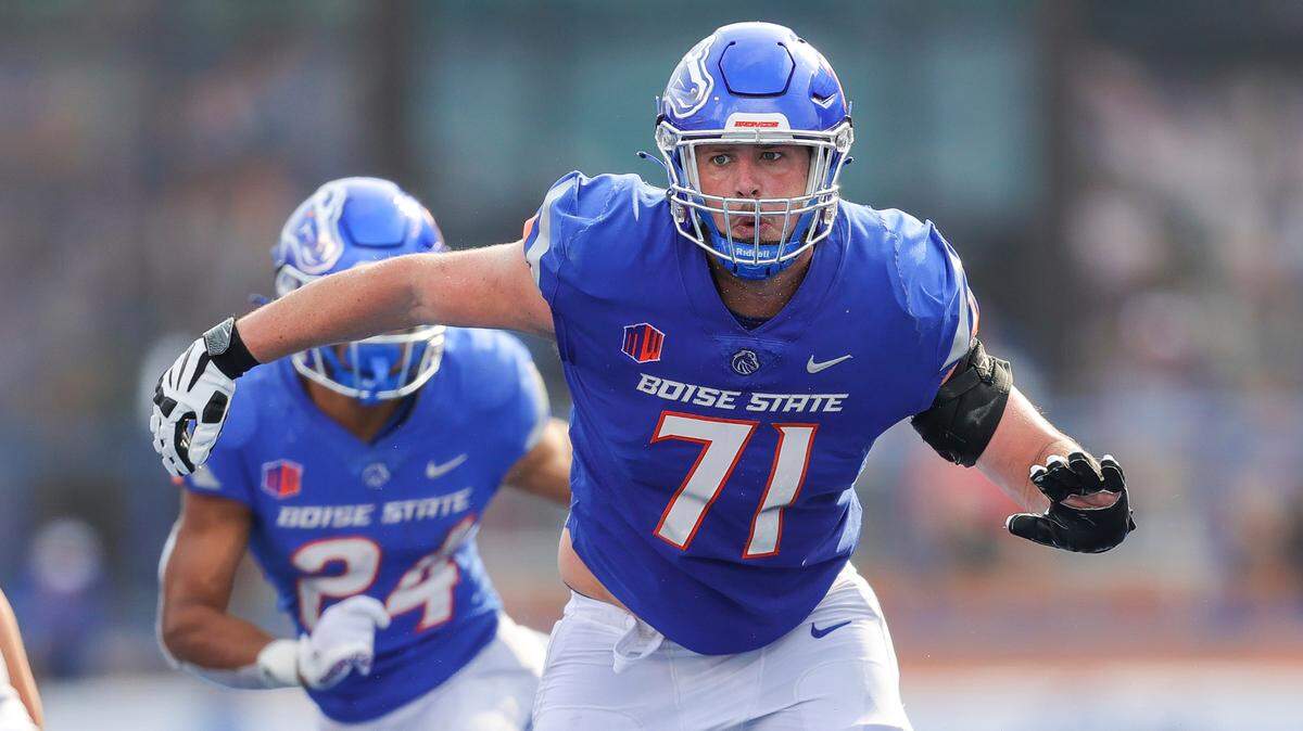 Boise State offensive lineman Cade Beresford played right tackle last season, but he’s one of the players competing to replace left tackle John Ojukwu this year.