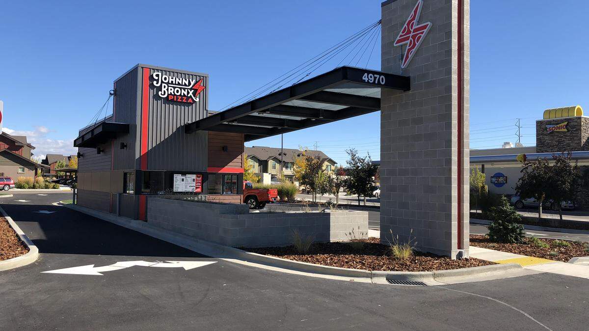There’s no dining area inside Johnny Bronx Pizza in Meridian, but outdoor seating is on the way.