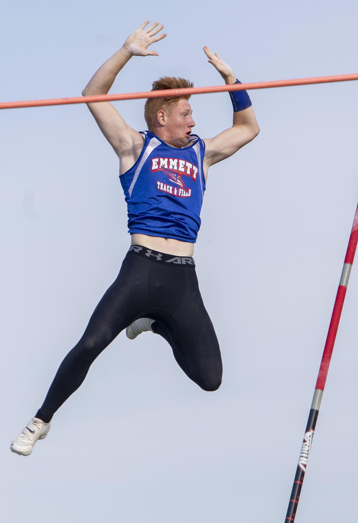 Emmett’s Landon Helms cleared a clears 15 feet, 6 inches to a 4A state meet pole vault record in 2019.
