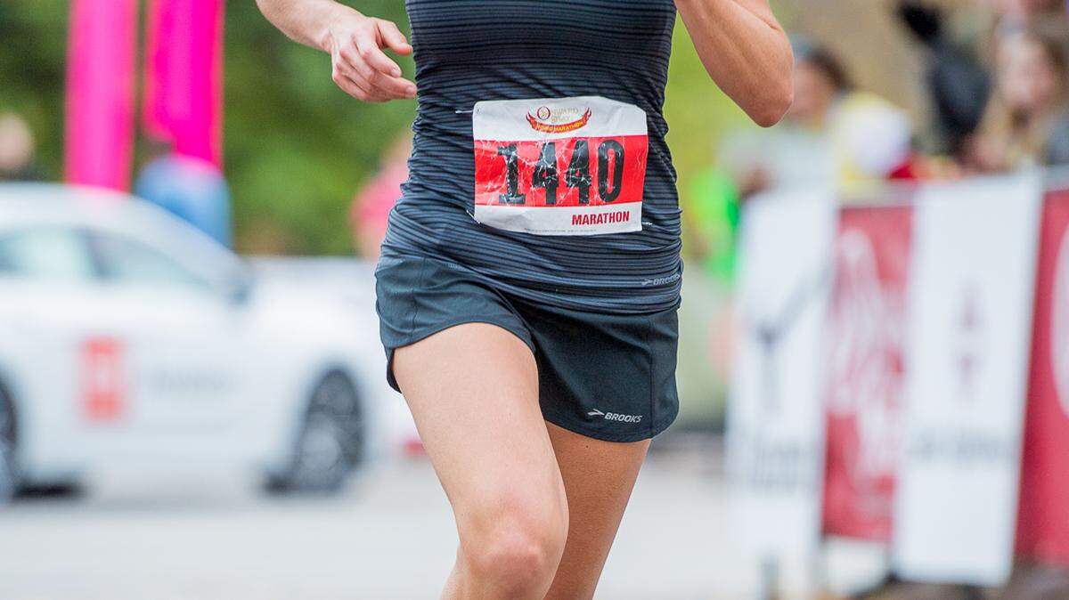 Rachael Arends came in first overall at the 2018 Onward Shay! Boise Marathon ahead of all the male runners, an almost unprecedented accomplishment.