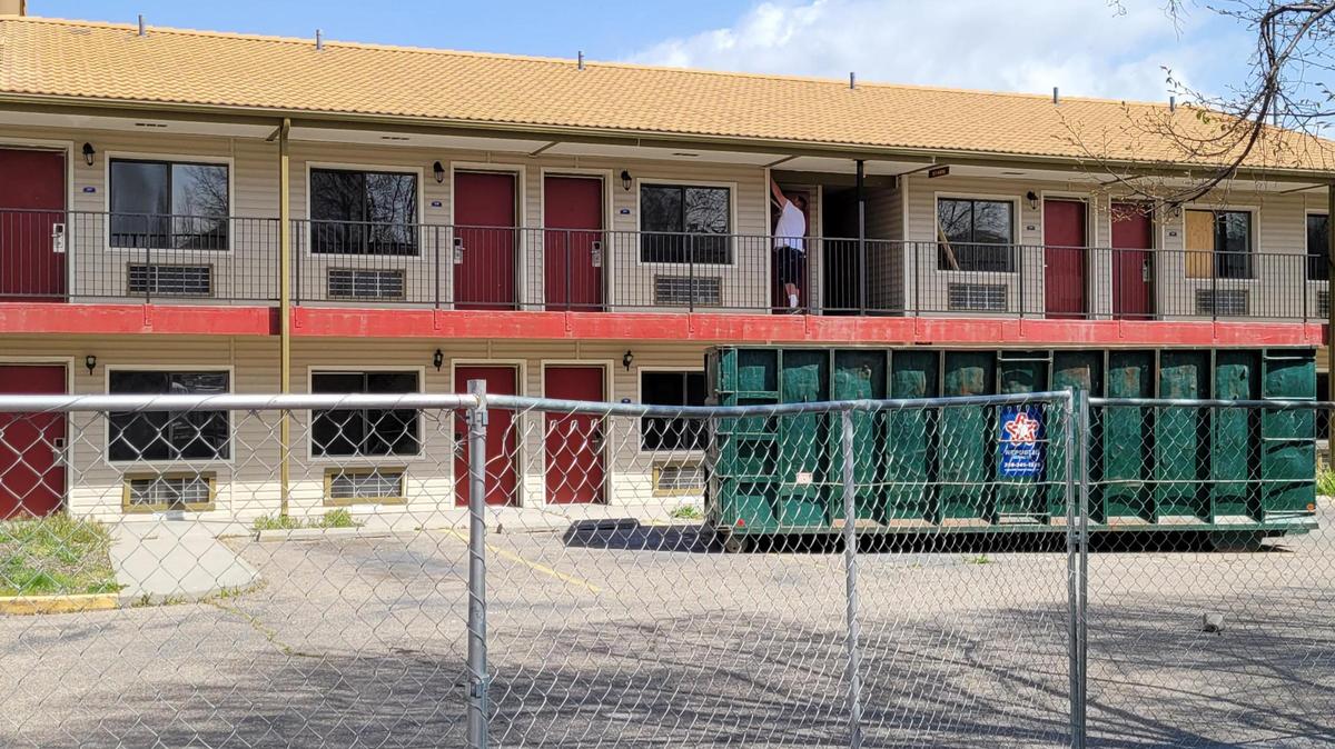 Eighty-eight rooms at the former Howard Johnson by Wyndham motel on Overland Road would be converted into studio apartments under a redevelopment plan by the same Oregon developer.