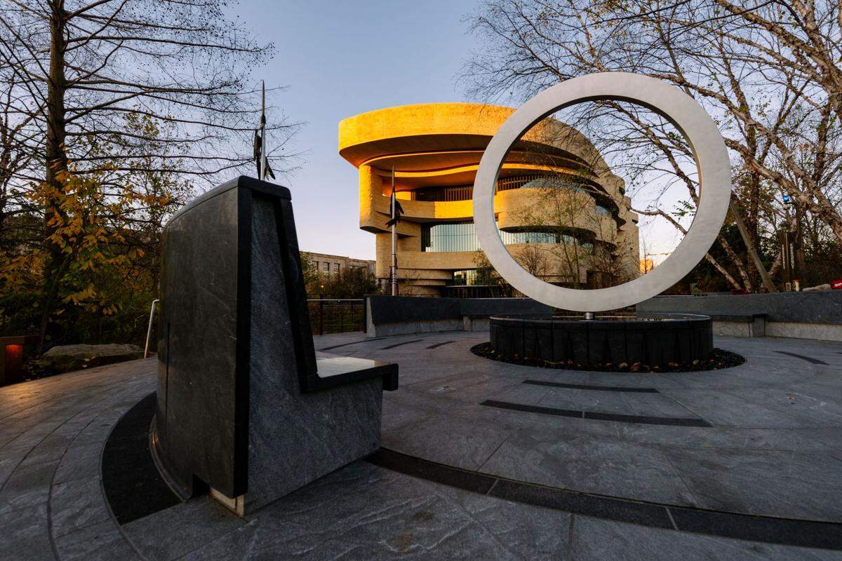 The National Museum of the American Indian is dedicating its Native American Veterans Memorial on Veterans Day 2022.