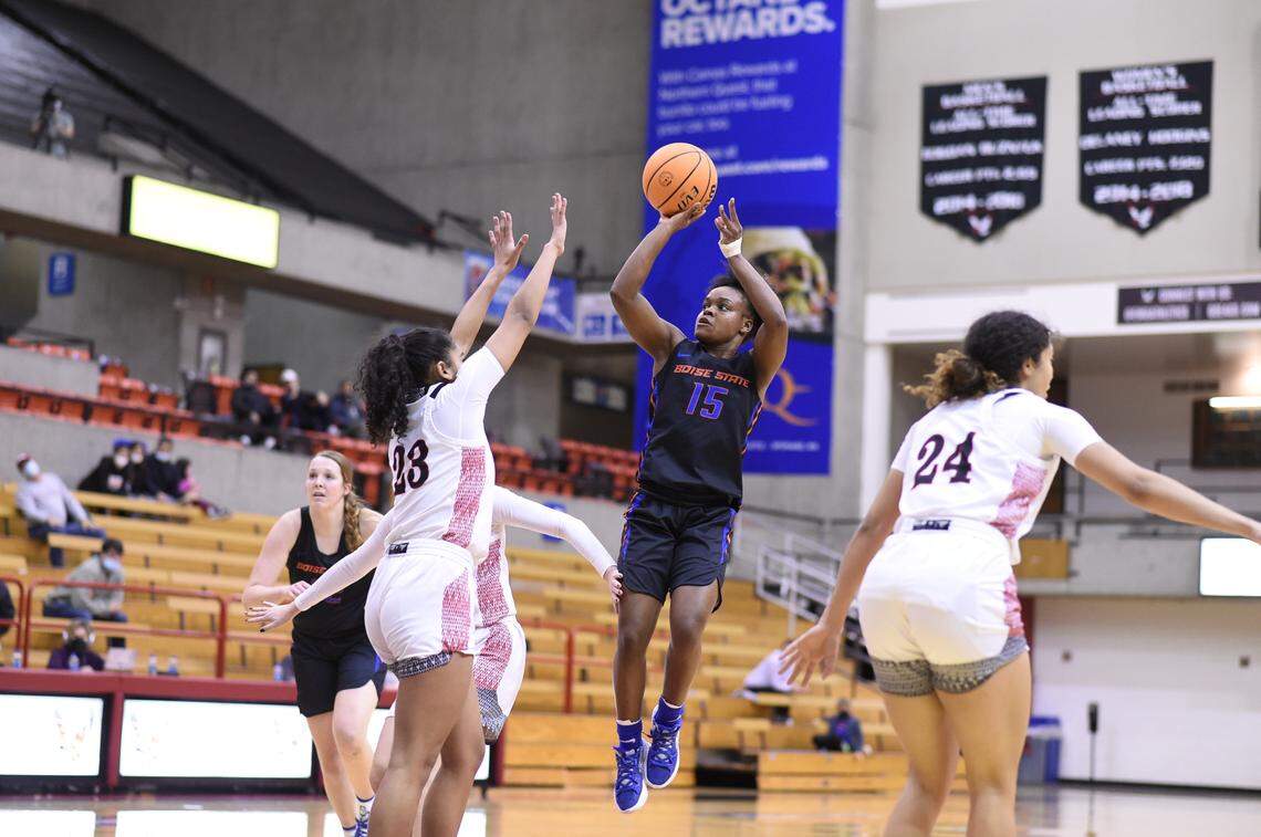 Dominique Leonidas scored a career-high 28 points to lead Boise State to a 72-63 win over Eastern Washington on Friday in Cheney, Washington.