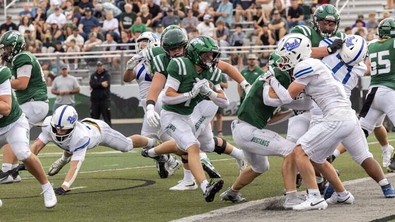 PHOTOS: Eagle faces SIC foe Timberline at home