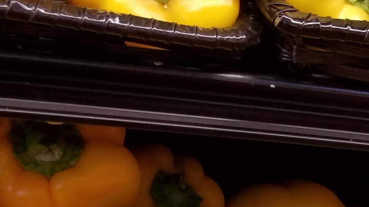 Amazon Fresh grocery store is coming. Here’s what you need to know about no wait times, weekly deals and more.